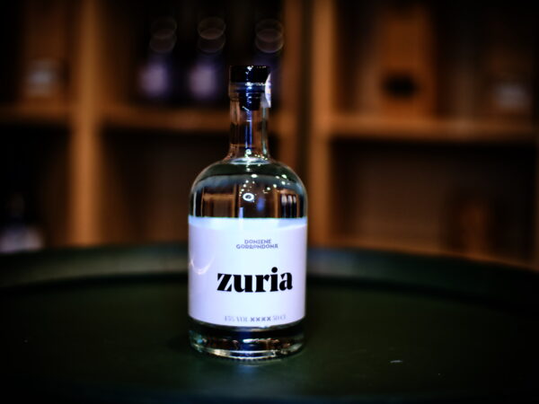 Doniene Gorrondona Aguardiente Zuria