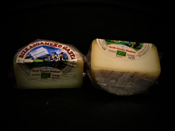 Bizkaigane queso curado de oveja (aproximadamente 350gr)